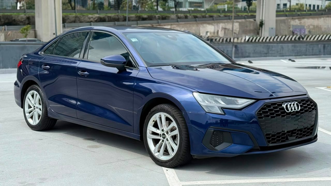 2023 Audi  A3  Dynamic 